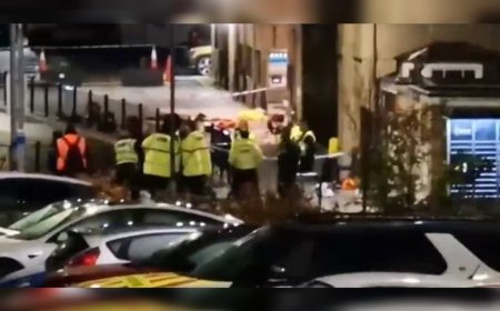 ബ്രിട്ടനിൽ ട്രെയിനിൽ കത്തി ആക്രമണം: 12 പേർക്ക് പരിക്ക്, ഒന്‍പത് പേരുടെ നില ഗുരുതരം; രണ്ടുപേർ അറസ്റ്റിൽ