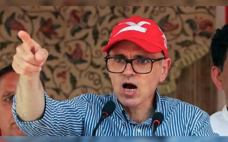 ജമ്മു കശ്മീരിൽ നിന്നുള്ള മുസ്ലിംങ്ങളെല്ലാം തീവ്രവാദിയല്ല; ഉമർ അബ്ദുള്ള