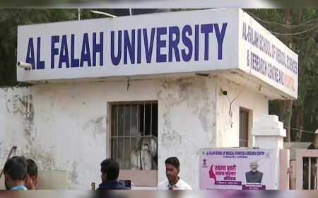 ചെങ്കോട്ട സ്‌ഫോടനം: അൽ ഫലാഹ് സർവകലാശാല അടക്കം 25 കേന്ദ്രങ്ങളിൽ ഇഡി റെയ്ഡ്