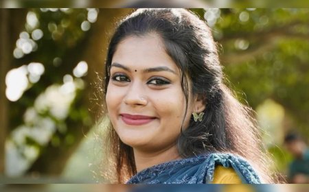 'വൈഷ്ണ സുരേഷിന് വോട്ട് ചെയ്യാം, മത്സരിക്കാം'; വോട്ട് നീക്കിയ നടപടി റദാക്കി