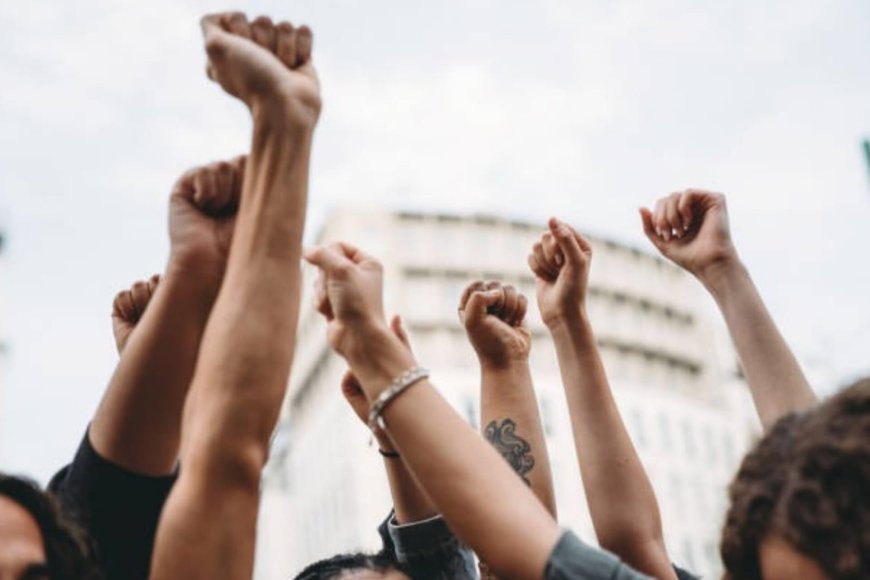 കേന്ദ്ര ലേബർ കോഡിനെതിരെ ഇന്ന് രാജ്യവ്യാപക പ്രതിഷേധം; വിവാദ വ്യവസ്ഥകളിൽ മാറ്റം വരുത്താൻ കേന്ദ്രം തയ്യാറായേക്കും