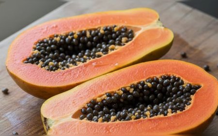 പപ്പായ വിത്ത് വെറുതെ കളയേണ്ട; കാൻസറിനെ പ്രതിരോധിക്കാനും ദഹനം മെച്ചപ്പെടുത്താനും ഉത്തമം