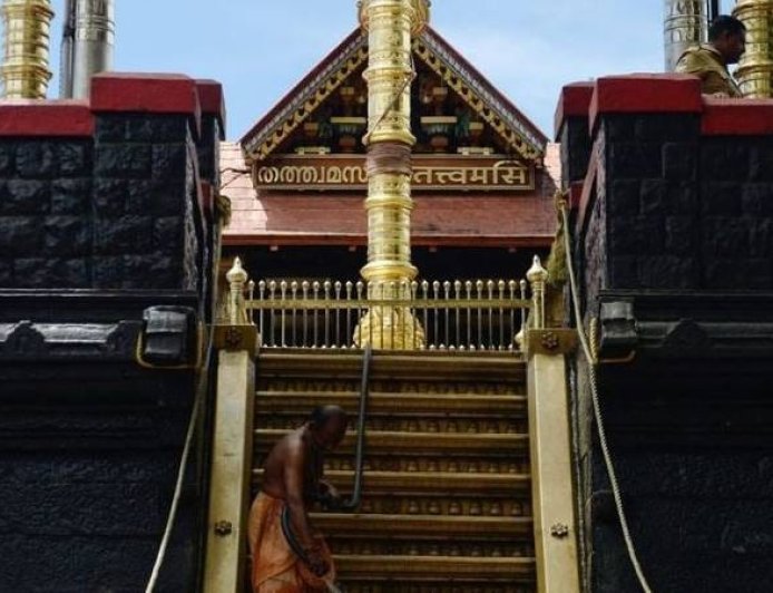 ശബരിമല കേസ് വീണ്ടും സുപ്രീംകോടതിയിൽ; യുവതി പ്രവേശന പുനഃപരിശോധനാ ഹർജികൾ തിങ്കളാഴ്ച പരിഗണിക്കും