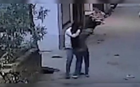 ക്ലാസ് ടീച്ചറിൻറെ ഇരു ചുണ്ടുകളും മുറിച്ചെടുത്ത് പന്ത്രണ്ടാം ക്ലാസ് വിദ്യാർത്ഥി; ആക്രമണം നടന്നത് റോഡരികിൽ