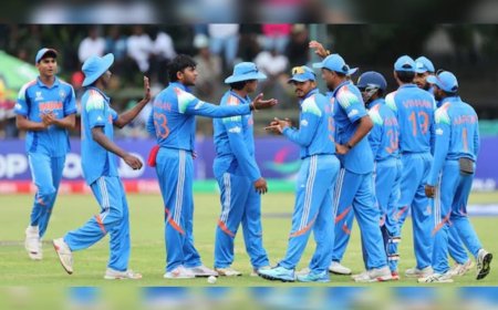 ലോകം കീഴടക്കിയ ഇന്ത്യൻ കൗമാരപ്പടയ്ക്ക് ബി.സി.സി.ഐയുടെ വമ്പൻ സമ്മാനം; 7.5 കോടി രൂപ നൽകും