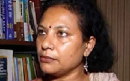 രാഹുൽ മാങ്കൂട്ടത്തിൽ പ്രതിയായ കേസ്; അതിജീവതയെ അപമാനിച്ച അഭിഭാഷകയ്ക്കെതിരെ രൂക്ഷ വിമർശനവുമായി സുപ്രീംകോടതി