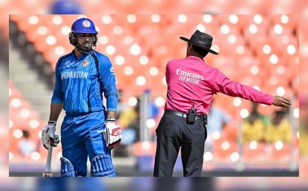 അഫ്ഗാനിസ്ഥാന് ഇരട്ടി പ്രഹരം; പൊരുതി തോറ്റതിന് പിന്നാലെ മുഹമ്മദ് നബിക്ക് പിഴ ശിക്ഷ