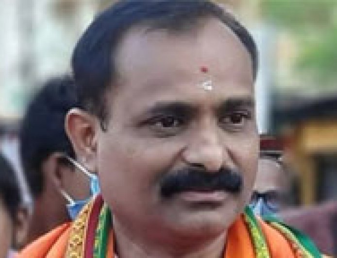 ഈ യാത്രയുടെ ഗുണം ബജറ്റിൽ കാണാൻ പറ്റും; നഗരസഭയുടെ ഫണ്ട് കൊണ്ടല്ല ഡൽഹി യാത്രയെന്നും വിവി രാജേഷ്