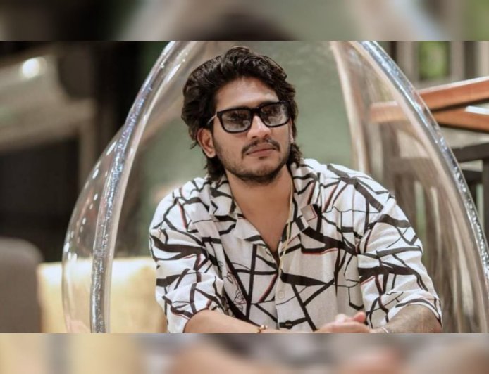 രാഷ്ട്രീയത്തിലേക്ക് അഖിൽ മാരാർ? കൊല്ലത്ത് ട്വന്റി ട്വന്റി സ്ഥാനാർത്ഥിയായേക്കും; ചർച്ചകൾ സജീവമെന്ന് സ്ഥിരീകരണം