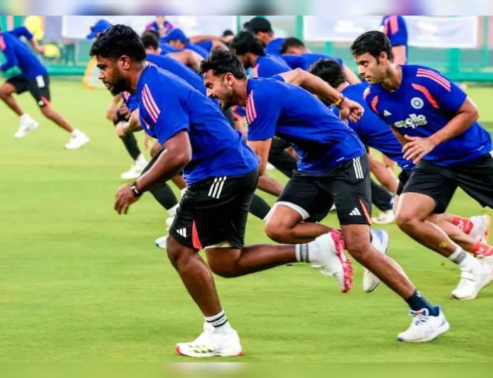 ട്വന്റി-20 ലോകകപ്പ്: കരുത്തരുടെ 'സൂപ്പർ 8' പോരാട്ടം ഇന്ന് തുടങ്ങുന്നു; ഇന്ത്യയുടെ ആദ്യ അങ്കം നാളെ ദക്ഷിണാഫ്രിക്കയ്‌ക്കെതിരെ