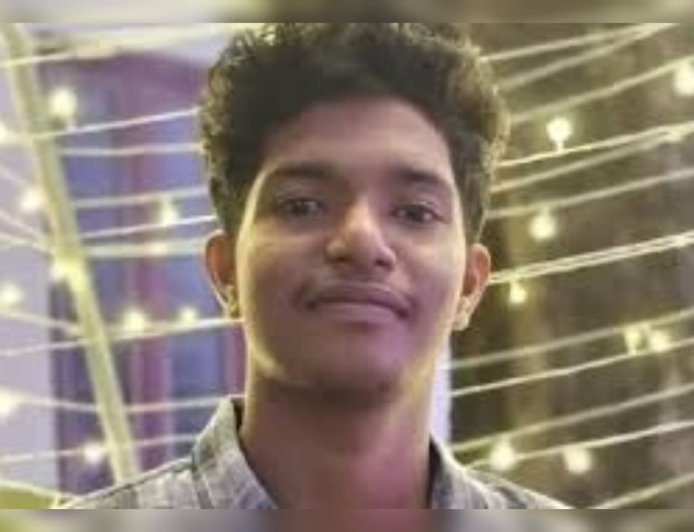 പള്ളിയിൽ നിന്ന് വീട്ടിലെത്തി വീട്ടുകാരുമൊത്ത് ഭക്ഷണം കഴിക്കുന്നതിനിടെ 21-കാരൻ കുഴഞ്ഞുവീണു മരിച്ചു