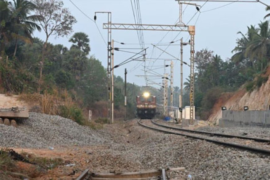 ട്രയിൻ യാത്രക്കാരുടെ ശ്രദ്ധയ്ക്ക്;  യുടിഎസ് ആപ്പ് മാർച്ച് മുതൽ പ്രവര്‍ത്തിക്കില്ല, റെയിൽവേയിൽ പുത്തൻ ടിക്കറ്റിംഗ് സംവിധാനം