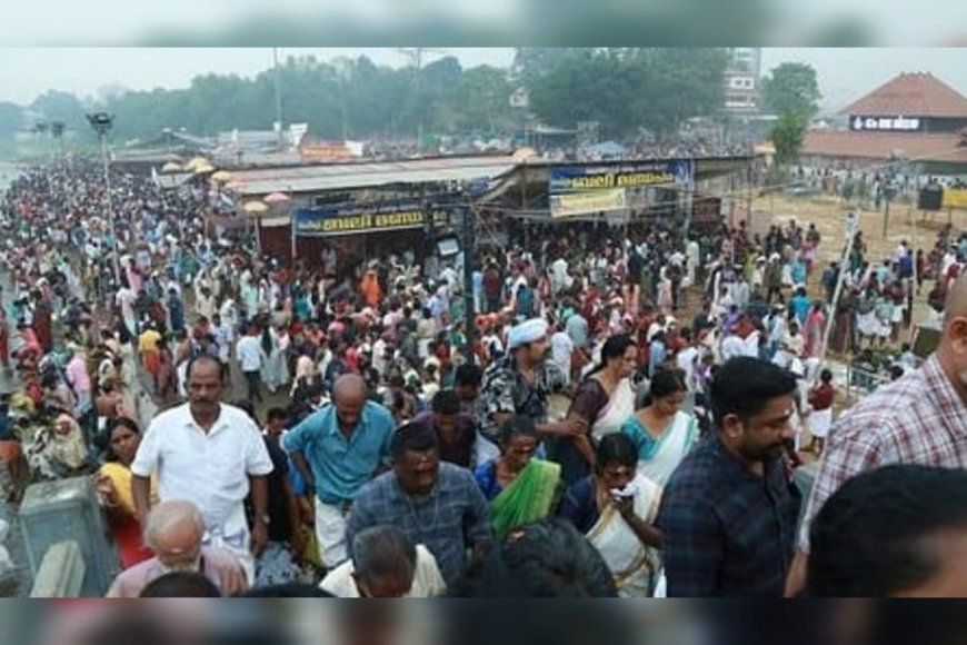 ഇന്ന് മഹാശിവരാത്രി: ആലുവ മണപ്പുറം ഭക്തിസാന്ദ്രം; ബലിതർപ്പണം ഇന്ന് അർധരാത്രി മുതൽ, വിപുലമായ സൗകര്യങ്ങൾ