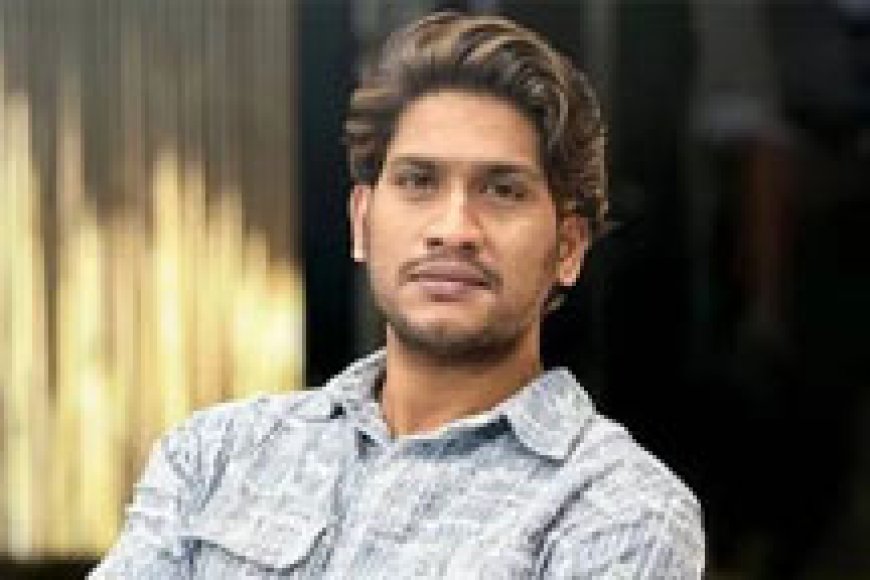 ഞാൻ ശക്തനായ പിണറായി വിരുദ്ധൻ; സവർക്കറുടെ ജന്മദിനത്തിൽ ആശംസയർപ്പിച്ച് കുറിപ്പുകൾ എഴുതിയിരുന്നു, അപ്പോഴും കോൺഗ്രസ് വിമർശിച്ചുവെന്നും അഖിൽ മാരാർ