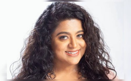 ട്വന്‍റി 20-ക്ക് വീണ്ടും തിരിച്ചടി; ലക്ഷ്മി പ്രിയയ്ക്ക് പിന്നാലെ വീണാ നായർക്കും വോട്ടില്ല