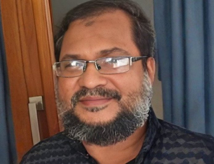 പെരുന്നാൾ ഖുതുബയ്ക്കിടെ ഇമാം പള്ളിയിൽ കുഴഞ്ഞുവീണു മരിച്ചു