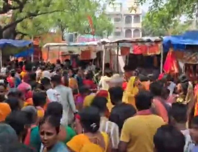 ബിഹാറിൽ ക്ഷേത്രദർശനത്തിനിടെ വൻ ദുരന്തം; നളന്ദയിൽ തിക്കിലും തിരക്കിലും പെട്ട് എട്ട് സ്ത്രീകൾ മരിച്ചു