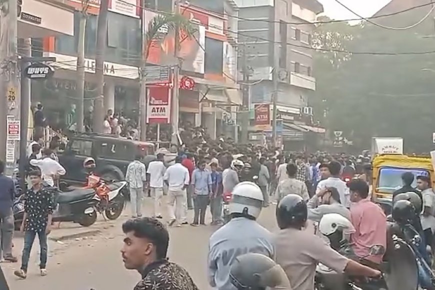 ഒരു രൂപയ്ക്ക് ഷൂ ഓഫർ; കോഴിക്കോട്ട് വൻ സംഘർഷം, പോലീസ് ലാത്തിവീശി; കടയുടമകൾ കസ്റ്റഡിയിൽ