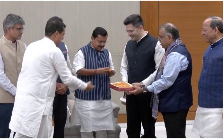 ആം ആദ്മി പാർട്ടിക്ക് വൻ പ്രഹരം; രാഘവ് ഛദ്ദയും സന്ദീപ് പഥക്കും ഉൾപ്പെടെയുള്ള പ്രമുഖർ ബി.ജെ.പിയിൽ ചേർന്നു