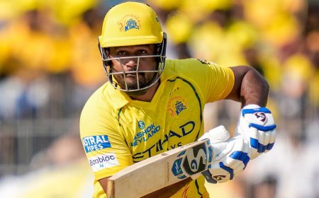 റെക്കോർഡുകൾ വഴിമാറുന്നു; ഐപിഎല്ലിൽ 5000 റൺസ് തികച്ച് സഞ്ജു സാംസൺ, റെയ്നയെ മറികടന്നു