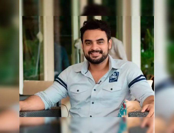 'ലോക 2' വരുന്നു, കരിയറിലെ ഏറ്റവും വലിയ വെല്ലുവിളിയെന്ന് ടൊവിനോ തോമസ്