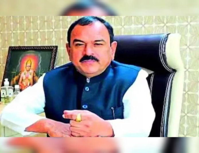 ആൾദൈവം പകർത്തിയ അശ്ലീല ദൃശ്യങ്ങൾ പ്രചരിപ്പിച്ചു; 450 സോഷ്യൽ മീഡിയ അക്കൗണ്ടുകൾക്കെതിരെ കേസ്