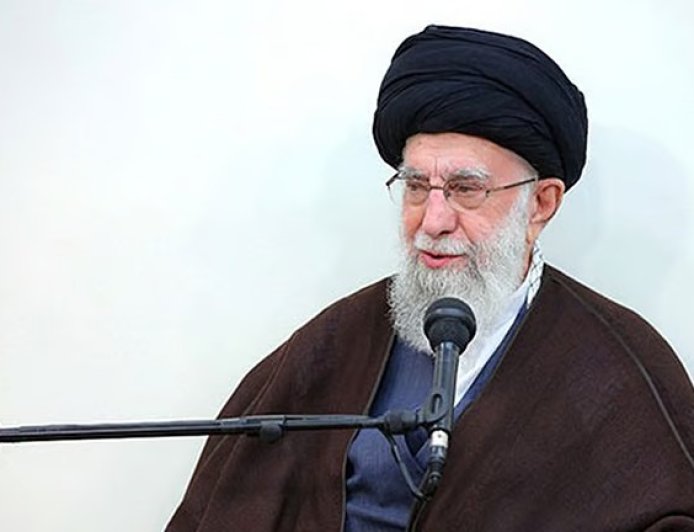 സുരക്ഷാ ഭീഷണി; ആയത്തുല്ല അലി ഖമേനിയുടെ മൃതദേഹം ഒരു മാസമായിട്ടും സംസ്കരിച്ചില്ല