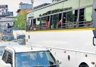 ചാലക്കുടിയിൽ വാഹനക്കുരുക്ക് മുറുകുന്നു; പഴയപാലം അടച്ചതോടെ ദേശീയപാതയിൽ കിലോമീറ്ററുകളോളം ഗതാഗതതടസ്സം