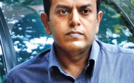 ആ പഴയ കരുത്തിലേക്ക് മടങ്ങണം, ജനഹിതം എപ്പോഴും ശരിക്കൊപ്പം; സിപിഎം നേതൃത്വത്തിനെതിരെ അച്യുതാനന്ദൻറെ മകൻ