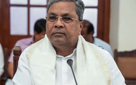കർണാടകത്തിൽ രാഷ്ട്രീയ മാറ്റം: സിദ്ധരാമയ്യ മുഖ്യമന്ത്രി പദവി ഒഴിഞ്ഞേക്കും; ഇന്ന് മന്ത്രിമാർക്ക് പ്രാതൽ വിരുന്ന്