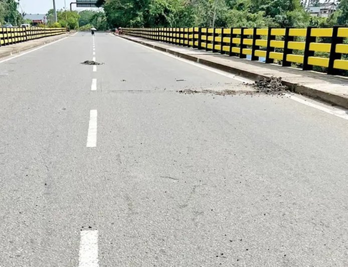 ചാലക്കുടി പഴയ പാലം നാളെ മുതൽ അടയ്ക്കും; ദേശീയപാതയിൽ മൂന്നാഴ്ച ഗതാഗത നിയന്ത്രണം