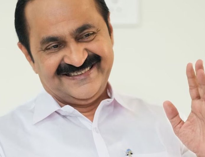 സതീശൻ മന്ത്രിസഭയിൽ ആരെല്ലാം? ലീഗിൽ അഞ്ചാം മന്ത്രിയെച്ചൊല്ലി വൻ തർക്കം; അണിയറയിൽ ചരടുവലികൾ മുറുകുന്നു!