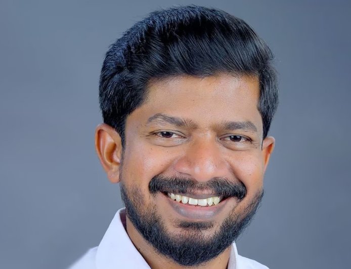 ഭൂരിപക്ഷം 8308, ഔദ്യോഗിക കാറിന്റെ നമ്പരും 8308! മന്ത്രി ഒ.ജെ. ജനീഷിനെ ഞെട്ടിച്ച് ആ യാദൃശ്ചികത