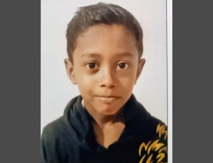 അങ്കമാലിയിൽ പത്തുവയസ്സുകാരൻ മരിച്ച നിലയിൽ; സഹോദരനുമായുള്ള വഴക്കിനെത്തുടർന്ന് ജീവനൊടുക്കിയതെന്ന് സംശയം