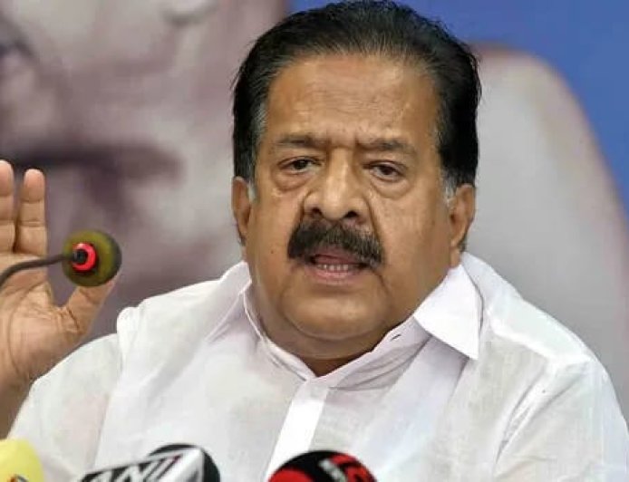 ലഹരിക്കെതിരെ 'ഓപ്പറേഷൻ തുഫാൻ - ദ നർക്കോ ഹണ്ട്'; ജൂൺ ഒന്ന് മുതൽ ശക്തമായ ജനകീയ ക്യാമ്പയിനുമായി രമേശ് ചെന്നിത്തല