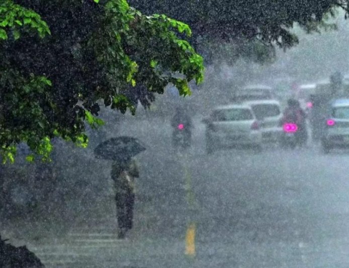 മഴ കനക്കും: ഇന്ന് ആറ് ജില്ലകളിൽ യെല്ലോ അലേർട്ട് പ്രഖ്യാപിച്ചു