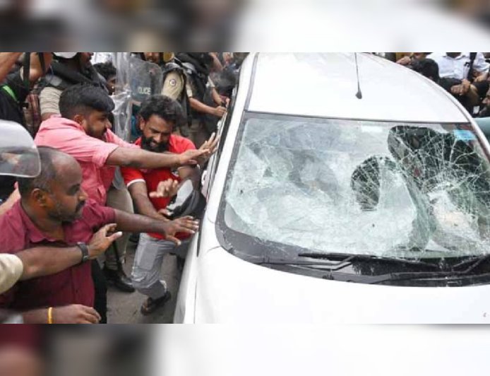 ഇ.ഡി ഉദ്യോഗസ്ഥർക്കെതിരായ ആക്രമണം; ഡിജിപിയെ വിളിപ്പിച്ച് ചെന്നിത്തല, സുരക്ഷാ വീഴ്ച പരിശോധിക്കുന്നു
