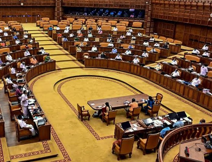 ആദ്യമായി സഭാസമ്മേളനത്തിൽ ‘വന്ദേമാതരം’; മുഴുവൻ ആലപിക്കാതെ സമ്മേളനത്തിന് തുടക്കമായി
