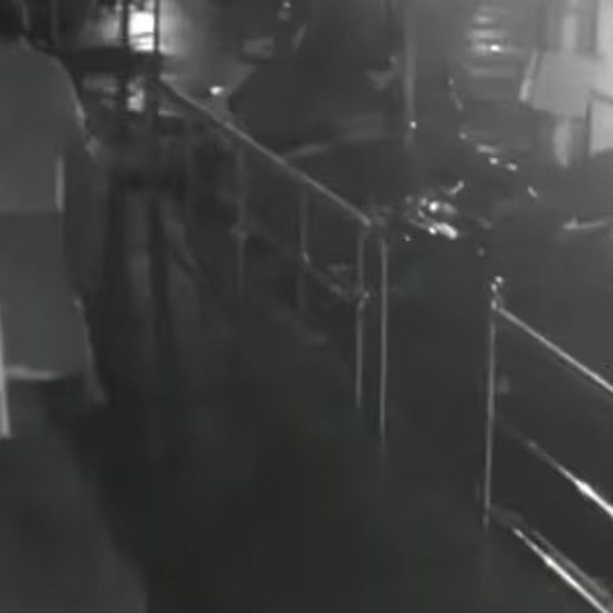 ഫ്ലെക്സ് വിവാദം: സിസിടിവി കെണിയിലായി സിപിഎം പ്രവർത്തകൻ; കോൺഗ്രസിൽ കുഴപ്പമുണ്ടാക്കാൻ ശ്രമിച്ചെന്ന് കുറ്റസമ്മതം