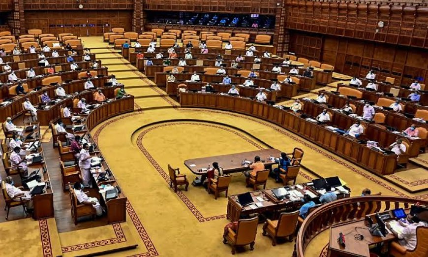 ആദ്യമായി സഭാസമ്മേളനത്തിൽ ‘വന്ദേമാതരം’; മുഴുവൻ ആലപിക്കാതെ സമ്മേളനത്തിന് തുടക്കമായി