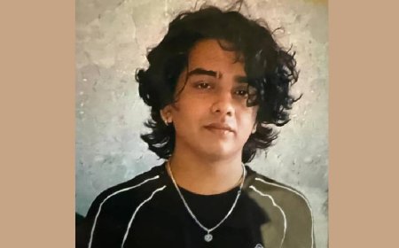 മുംബൈയിൽ ഓടിക്കൊണ്ടിരുന്ന ട്രെയിനിൽ ക്രൂരത; വാതിൽ അടയ്ക്കുന്നതിനെച്ചൊല്ലിയുള്ള തർക്കത്തിനിടെ യുവാവിനെ കുത്തിക്കൊന്നു