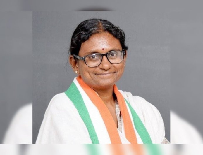 മീനാക്ഷി നടരാജന്റെ ഹർജി തള്ളി സുപ്രീംകോടതി; മധ്യപ്രദേശിൽ ബിജെപി സ്ഥാനാർഥികൾ എതിരില്ലാതെ വിജയിച്ചു