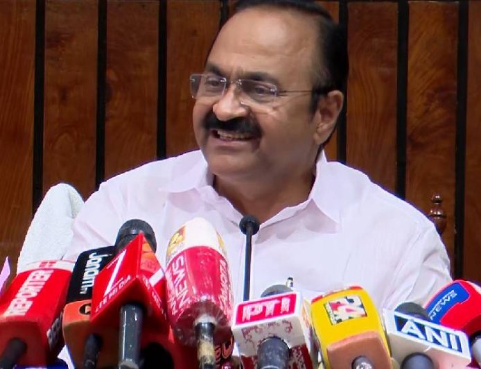സ്വകാര്യ നിക്ഷേപത്തിലൂടെ വികസനം; കേരളത്തെ പിടിച്ചുനിർത്താൻ പുതിയ പദ്ധതികളുമായി മുഖ്യമന്ത്രി വി. ഡി. സതീശൻ