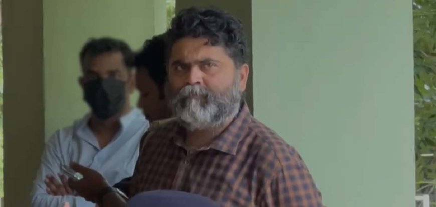 ലൈംഗിക പീഡനക്കേസ്; പ്രശോഭ് വത്സനെ കസ്റ്റഡിയില്‍ വിട്ട് കോടതി