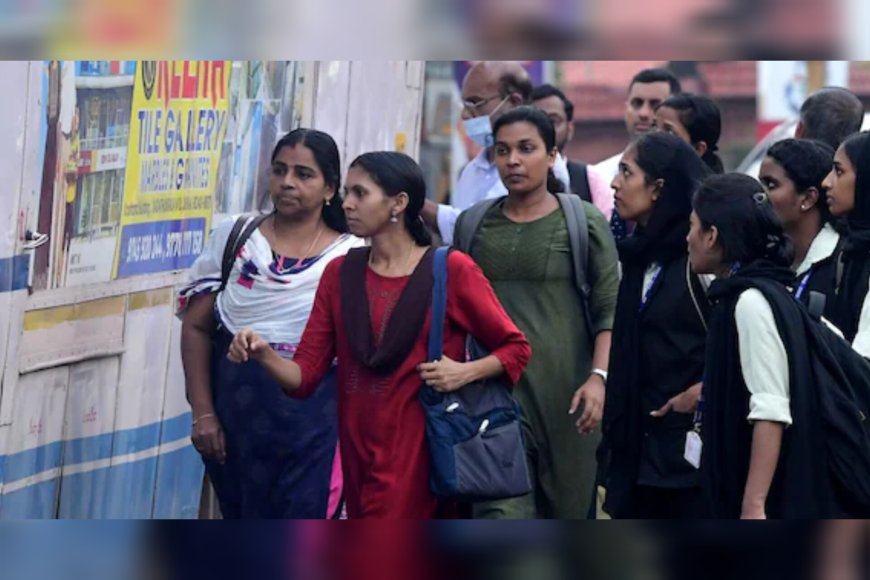 തിങ്കളാഴ്ച മുതൽ കേരളത്തിലും; കർണാടകയിലെ ‘ശക്തി’ പോലെ സ്ത്രീജീവിതത്തിൽ മാറ്റമുണ്ടാക്കുമോ സൗജന്യ ബസ് യാത്രാ പദ്ധതി?