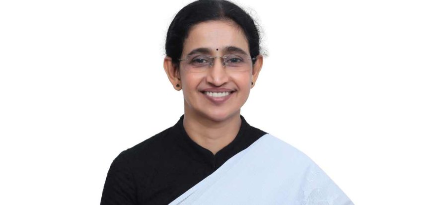 ഇ ഡി ഉദ്യോഗസ്ഥരെ ആക്രമിച്ച കേസ്: തെറ്റ് ചെയ്തിട്ടില്ലെന്ന് പുറത്താക്കപ്പെട്ട പ്രോസിക്യൂട്ടർ ടി. ഗീനാ കുമാരി