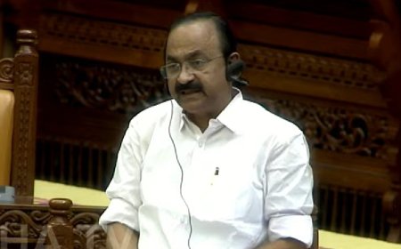 വിഴിഞ്ഞം ഓഹരി കൈമാറ്റം: അനുമതി തേടിയിട്ടില്ലെന്ന് മുഖ്യമന്ത്രി, ആശങ്കയുമായി പ്രതിപക്ഷ നേതാവ്
