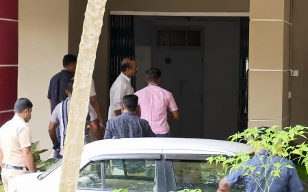 ശബരിമല സ്വർണക്കവർച്ച കേസ്: മുൻ ദേവസ്വം ബോർഡ് പ്രസിഡന്റ് പി.എസ്. പ്രശാന്തും മുൻ അംഗം എ. അജികുമാറും അറസ്റ്റിൽ
