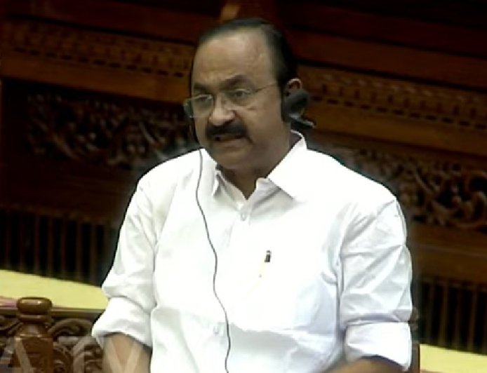 വിഴിഞ്ഞം ഓഹരി കൈമാറ്റം: അനുമതി തേടിയിട്ടില്ലെന്ന് മുഖ്യമന്ത്രി, ആശങ്കയുമായി പ്രതിപക്ഷ നേതാവ്