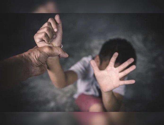 പീഡനക്കേസ് ആരോപണം പൊളിഞ്ഞോ? കസ്റ്റഡിയിലെടുത്ത യുവാവിന് പൊലീസ് മർദനമെന്ന് പരാതി